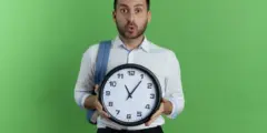 لماذا يرسل 6 من كلّ 10 مديرين رسائل بعد الدوام وكأن الموظف آلة؟
